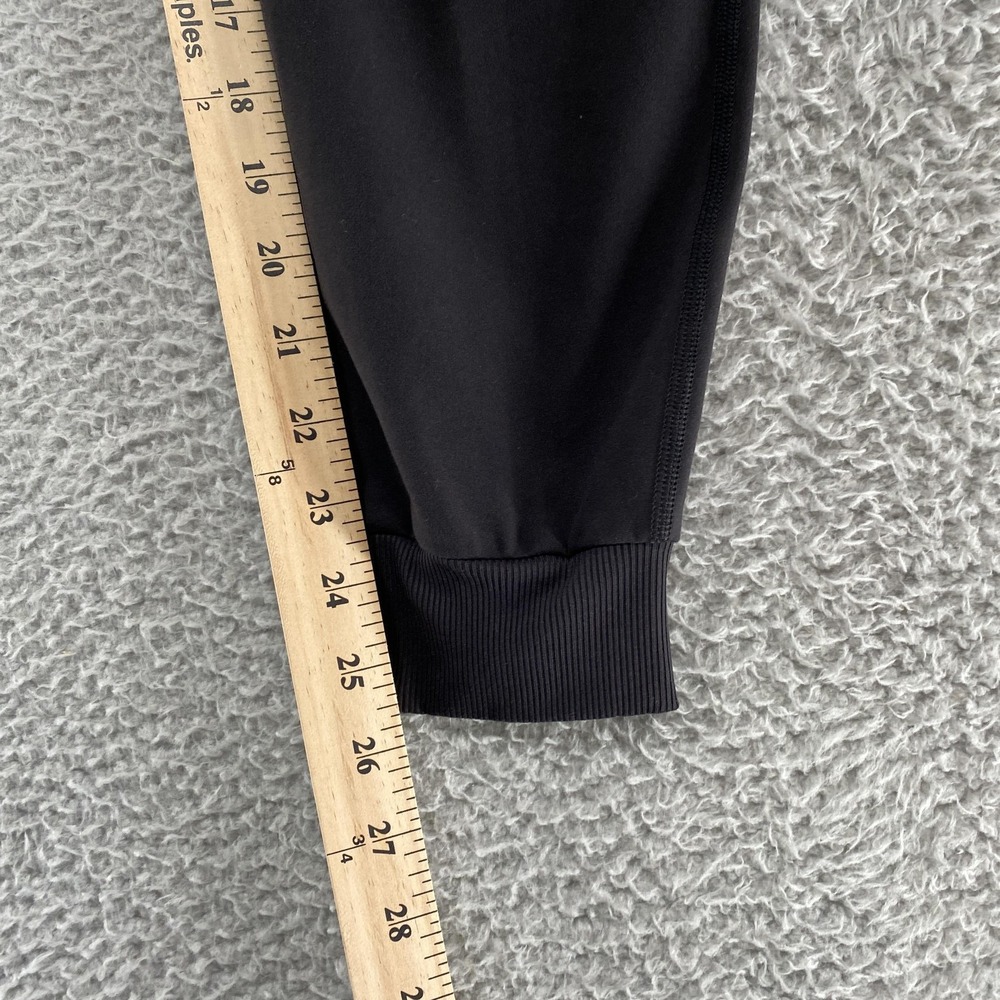 Vuori Daily Jogger Pants Womens Medium Black Lounge Yoga Gym Workout - Picture 6 of 13